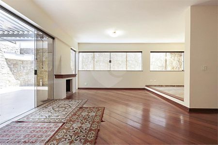 Casa de Condomínio à venda com 3 quartos, 245m² em Planalto Paulista, São Paulo