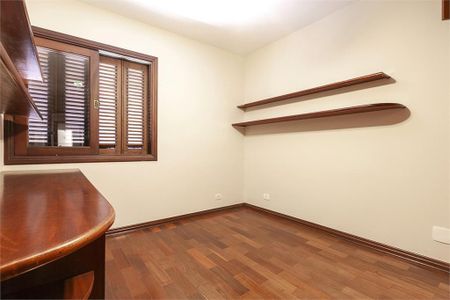 Casa de Condomínio à venda com 3 quartos, 245m² em Planalto Paulista, São Paulo