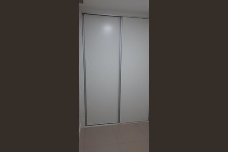 Apartamento à venda com 75m², 2 quartos e 2 vagas Apartamento à venda com 75m², 2 quartos e 2 vagasQuarto 1