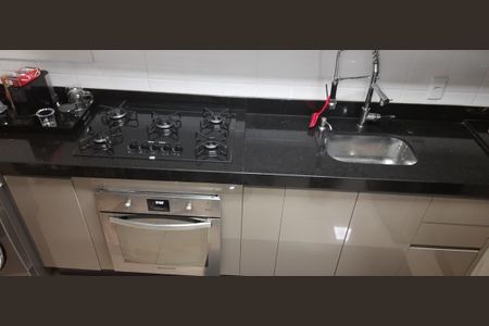 Apartamento à venda com 75m², 2 quartos e 2 vagas Apartamento à venda com 75m², 2 quartos e 2 vagasCozinha