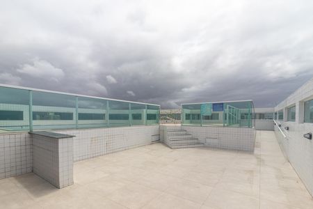 Apartamento para alugar com 100m², 2 quartos e 1 vagaÁrea comum - piscina