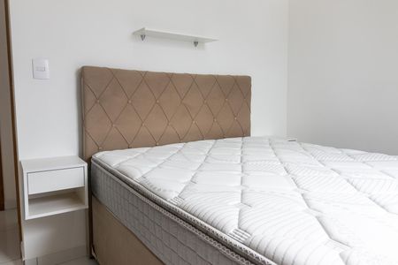 Apartamento para alugar com 100m², 2 quartos e 1 vagaDetalhe da suíte