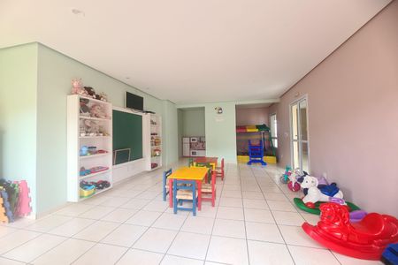 Apartamento à venda com 76m², 3 quartos e 2 vagas Apartamento à venda com 76m², 3 quartos e 2 vagasÁrea comum - Brinquedoteca