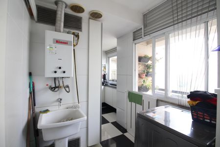 Apartamento para alugar com 166m², 4 quartos e 3 vagasÁrea de Serviço