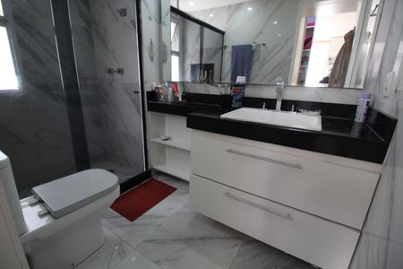 Apartamento para alugar com 166m², 4 quartos e 3 vagasBanheiro - Suíte