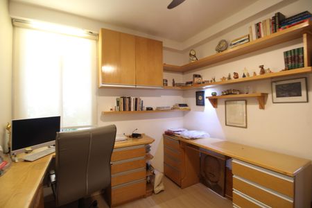Apartamento para alugar com 166m², 4 quartos e 3 vagasQuarto 1