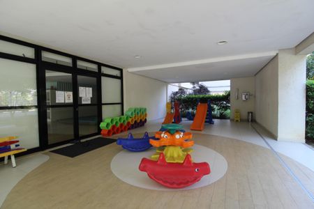 Apartamento para alugar com 166m², 4 quartos e 3 vagasÁrea comum