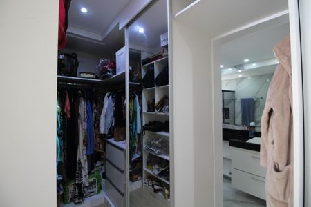Apartamento para alugar com 166m², 4 quartos e 3 vagasCloset Suíte