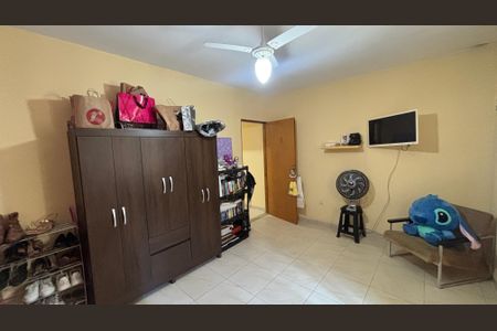 Quarto 1 de casa à venda com 2 quartos, 400m² em Jardim Monte Libano, Santo André