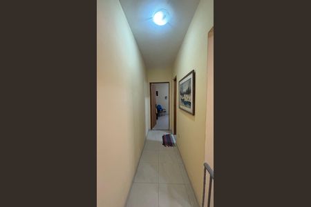 Corredor de casa à venda com 2 quartos, 400m² em Jardim Monte Libano, Santo André