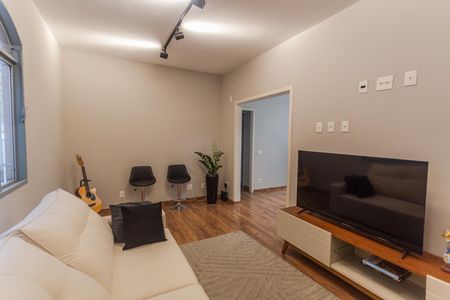 Sala de apartamento para alugar com 3 quartos, 100m² em Santo Antônio, Belo Horizonte