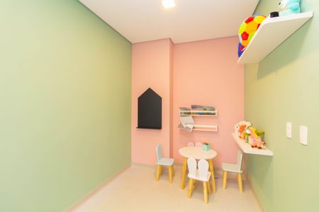 Apartamento para alugar com 37m², 2 quartos e sem vaga Apartamento para alugar com 37m², 2 quartos e sem vagaBrinquedoteca