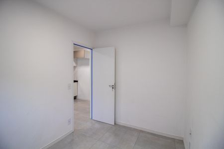 Quarto 2 de apartamento para alugar com 2 quartos, 39m² em Vila Sonia, São Paulo