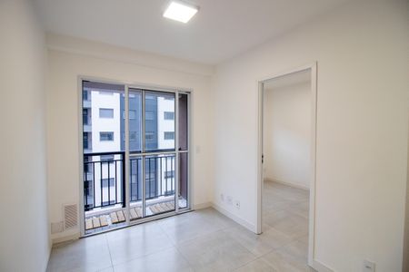 Sala de apartamento para alugar com 2 quartos, 39m² em Vila Sonia, São Paulo