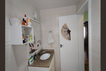 Casa de condomínio para alugar com 96m², 3 quartos e 2 vagas Casa de condomínio para alugar com 96m², 3 quartos e 2 vagasBanheiro Social