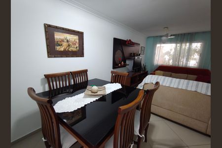 Casa de condomínio para alugar com 96m², 3 quartos e 2 vagas Casa de condomínio para alugar com 96m², 3 quartos e 2 vagasSala