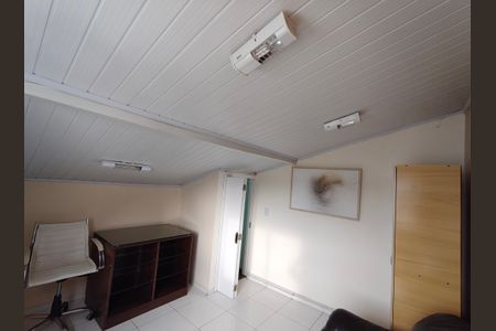 Casa de condomínio para alugar com 96m², 3 quartos e 2 vagas Casa de condomínio para alugar com 96m², 3 quartos e 2 vagasSótão