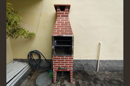 Casa de condomínio para alugar com 96m², 3 quartos e 2 vagas Casa de condomínio para alugar com 96m², 3 quartos e 2 vagasÁrea comum - Churrasqueira