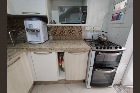 Casa de condomínio para alugar com 96m², 3 quartos e 2 vagas Casa de condomínio para alugar com 96m², 3 quartos e 2 vagasCozinha