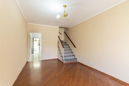 Sala de casa à venda com 2 quartos, 75m² em Vila Carrão, São Paulo