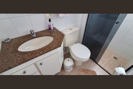 Apartamento à venda com 68m², 2 quartos e 1 vagaBanheiro Suíte 