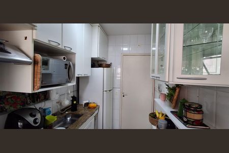 Apartamento à venda com 68m², 2 quartos e 1 vagaCozinha 