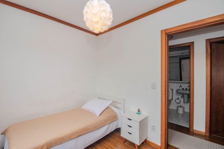 Quarto 1 de apartamento à venda com 3 quartos, 96m² em São João, Porto Alegre