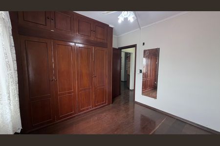 Casa à venda com 250m², 4 quartos e 3 vagasQuarto 2