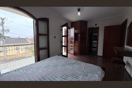 Casa à venda com 250m², 4 quartos e 3 vagasSuíte