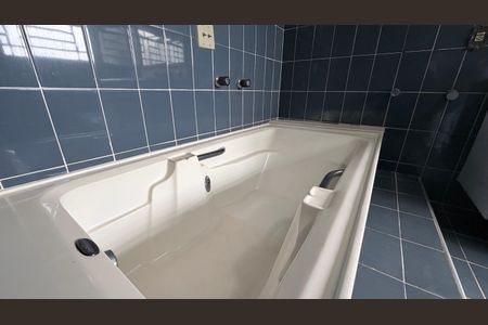 Casa à venda com 250m², 4 quartos e 3 vagasBanheiro da Suíte