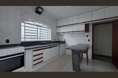 Casa à venda com 250m², 4 quartos e 3 vagasCozinha