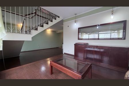 Casa à venda com 250m², 4 quartos e 3 vagasSala de Estar