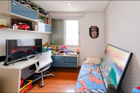 Apartamento à venda com 110m², 3 quartos e 3 vagasQuarto 2