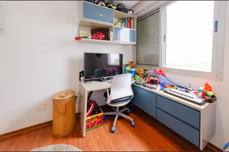 Apartamento à venda com 110m², 3 quartos e 3 vagasQuarto 2