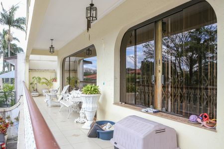 Apartamento à venda com 787m², 4 quartos e 14 vagas Apartamento à venda com 787m², 4 quartos e 14 vagasEntrada