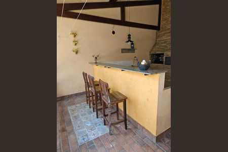 Casa à venda com 360m², 3 quartos e 4 vagas