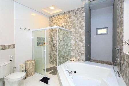 Casa à venda com 4 quartos, 320m² em Granja Julieta, São Paulo