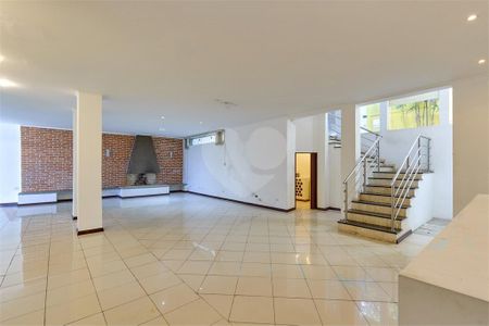 Casa à venda com 4 quartos, 350m² em Jardim Petropolis, São Paulo