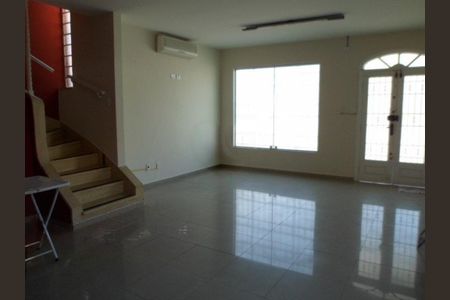 Casa à venda com 1 quarto, 130m² em Moema, São Paulo