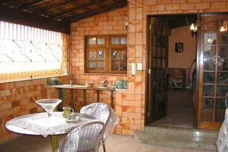 Casa à venda com 2 quartos, 150m² em Campo Belo, São Paulo