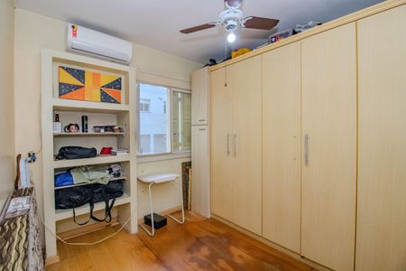 Quarto 1 de apartamento à venda com 2 quartos, 100m² em Petrópolis, Porto Alegre