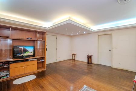 Sala de apartamento à venda com 2 quartos, 100m² em Petrópolis, Porto Alegre