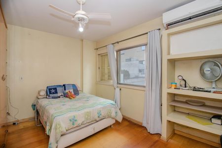 Apartamento à venda com 100m², 2 quartos e 2 vagasSuíte