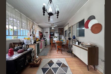 Casa à venda com 200m², 3 quartos e 2 vagas Casa à venda com 200m², 3 quartos e 2 vagassala