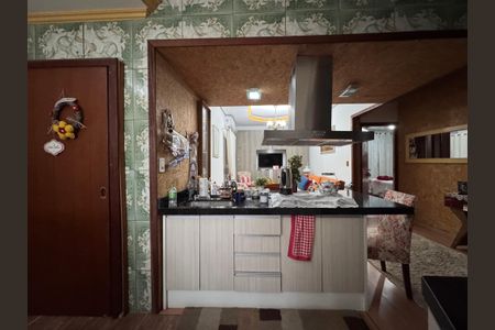 Casa à venda com 200m², 3 quartos e 2 vagas Casa à venda com 200m², 3 quartos e 2 vagasCozinha