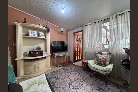 Casa à venda com 200m², 3 quartos e 2 vagas Casa à venda com 200m², 3 quartos e 2 vagassala