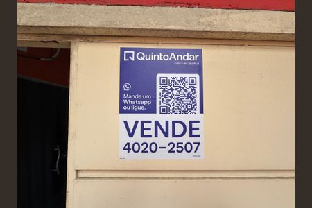 Casa à venda com 200m², 3 quartos e 2 vagas Casa à venda com 200m², 3 quartos e 2 vagasfachada DYKH-154
