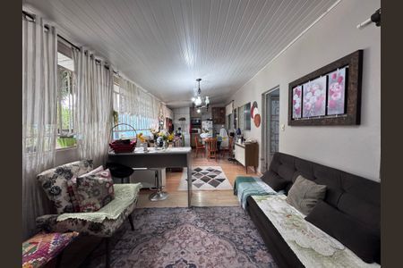 Casa à venda com 200m², 3 quartos e 2 vagas Casa à venda com 200m², 3 quartos e 2 vagassala