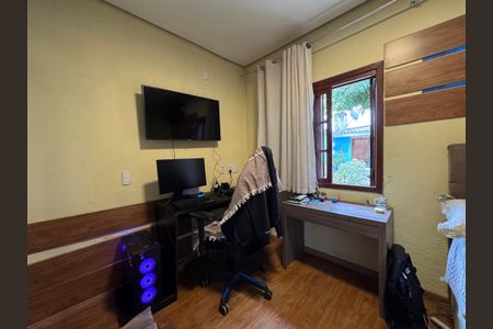 Casa à venda com 200m², 3 quartos e 2 vagas Casa à venda com 200m², 3 quartos e 2 vagasquarto 1