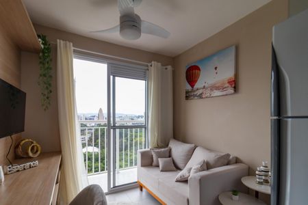 Sala de apartamento para alugar com 1 quarto, 27m² em Parque Industrial Tomas Edson, São Paulo